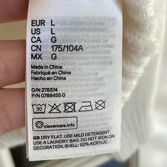 Sweater with Pearl Detail - Picture 4 of 4